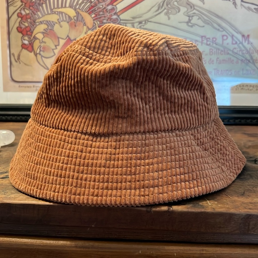 Corduroy bucket hat